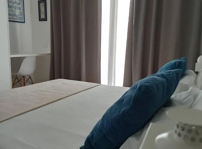 West Bay House Guest house