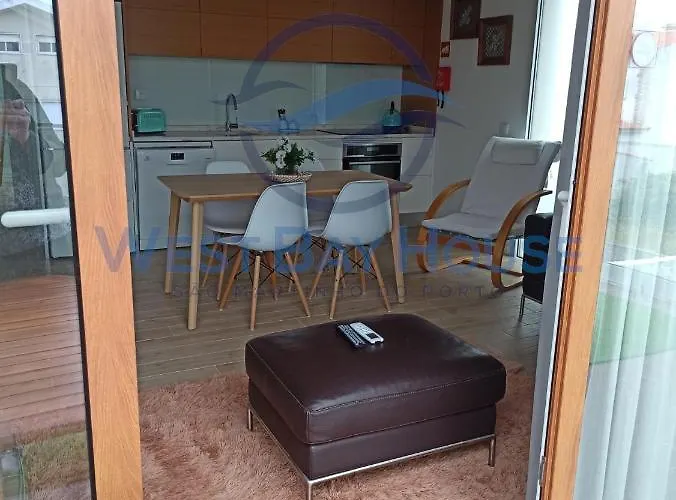 Guest house West Bay House 4*